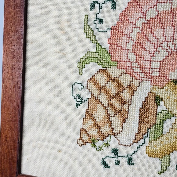 Vintage Beach Sea Shells Cross Stitch Wood Frame Art Embroidery Cottage Decor‎ - Picture 6 of 10